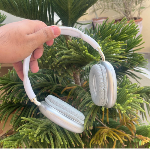 P9 Wireless Bluetooth Headphones (7 Days Return & Exchange)